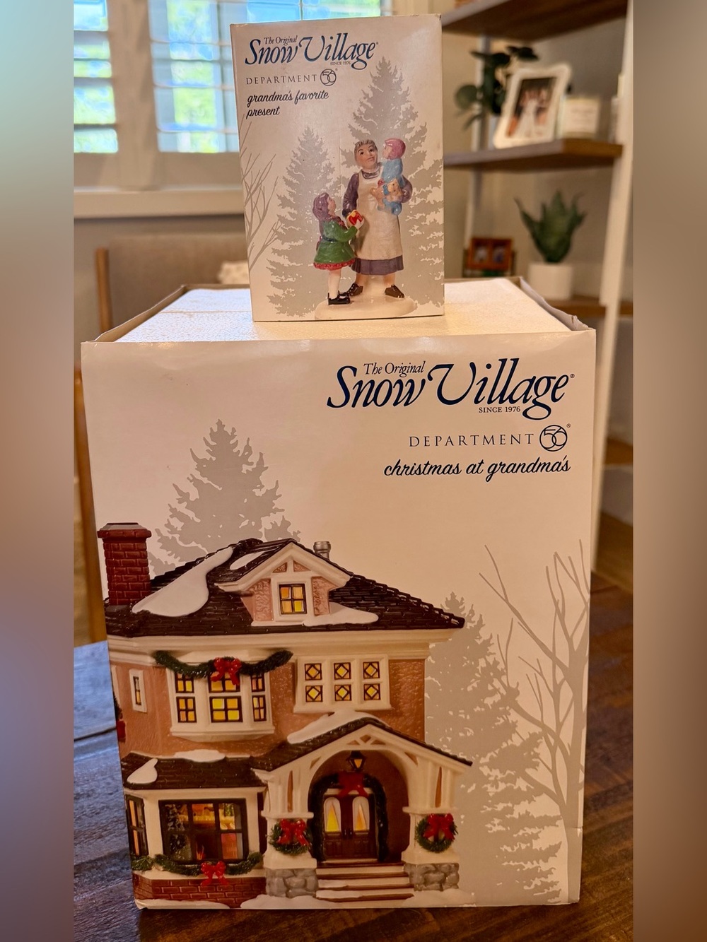 'Christmas at Grandma's' Holiday House - White & Brown and grandma with kids - Picture 2 of 2